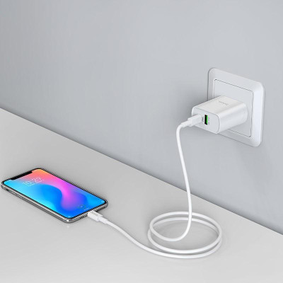 Bộ sạc PD 20W hoco. C80A – Hàng Chính Hãng 2 cổng ( USB + Type-C ) sạc nhanh 3A, Quick Charger 3.0 cho iPhone/iPad ( kèm dây 1m )