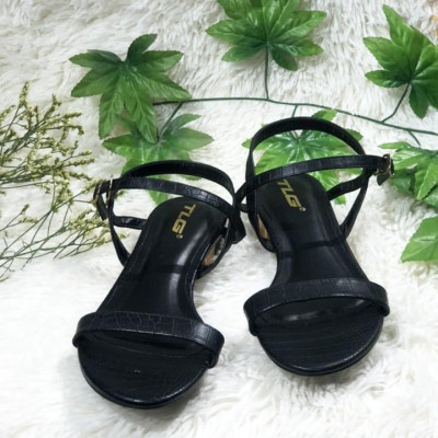 Sandal 3 phân vân cá sấu hot trend trẻ trung năng động 20830