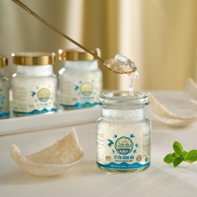 [CHÍNH HÃNG] Yến Sào Hoàng Kim - Hộp Quà Lộc An Cát Tường (50g Tổ Yến & 4 Hũ Yến Chưng Ăn Kiêng) - Quà Tặng Sức Khỏe, Tốt Cho Người Tiểu Đường