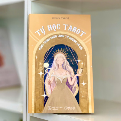 Sách - Tự học Tarot: Hành trình chữa lành từ những lá bài