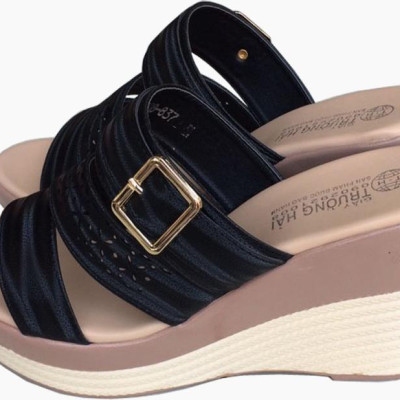 Dép quai ngang nữ đế cao 10cm thời trang cao cấp Trường Hải QN224