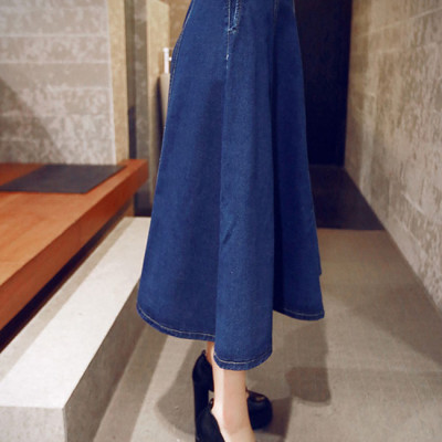 Chân váy jean xòe dài 2 nút C011