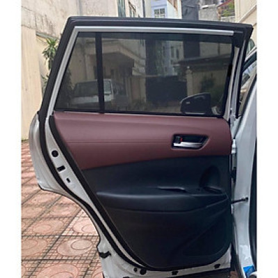 Rèm che nắng theo xe Toyota Cross hút nam châm cánh cửa