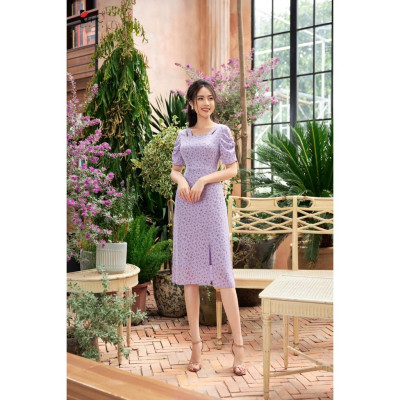 Đầm ôm nhẹ hoa nhí Tri