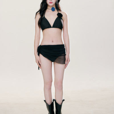 Bikini Tam Giác Kèm Khăn Lưới Mịn Quyến Rũ