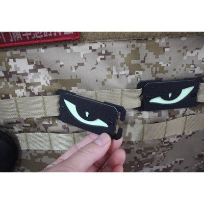 Miếng gắn molle hình đôi mắt phát sáng_Trang trí balo, mũ bảo hiểm, túi