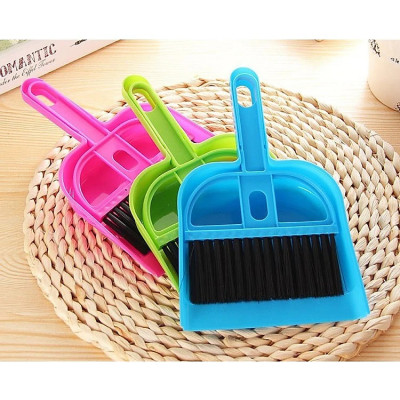 Dụng cụ vệ sinh nhà cửa thông minh 2 trong 1, chổi quét dọn mini kèm đồ hốt rác giúp dọn sạch bụi bám trên máy tính, góc tủ, cửa sổ,...PaKaSa - giao màu ngẫu nhiên
